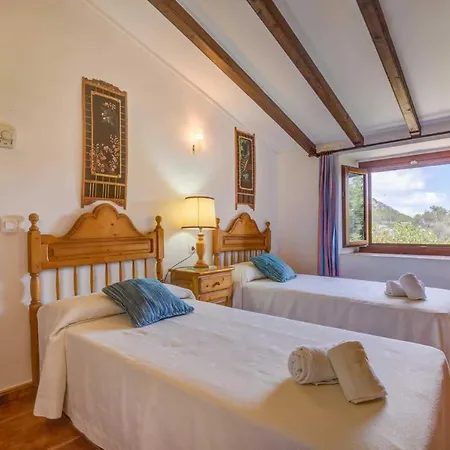 Villa Ca'n Reus *